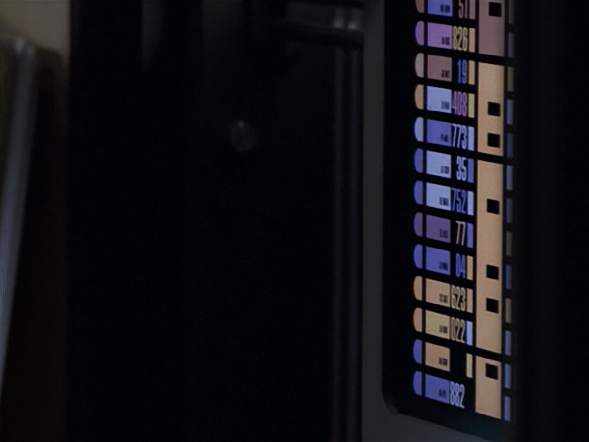 extant_StarTrek_VOY_6x10-Pathfinder_02541.jpg