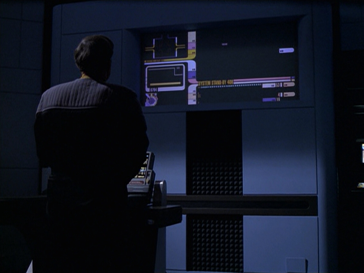 extant_StarTrek_VOY_6x10-Pathfinder_02593.jpg