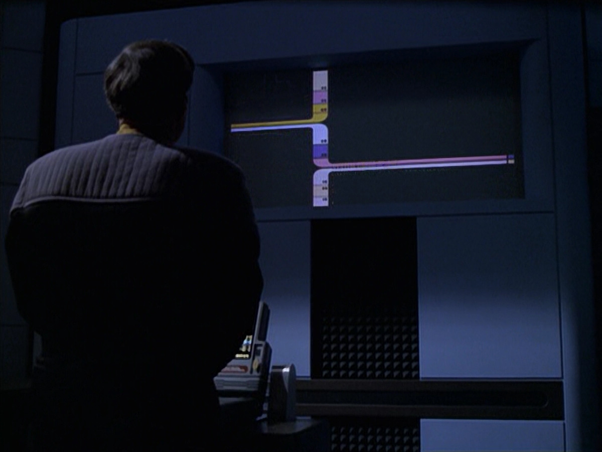 extant_StarTrek_VOY_6x10-Pathfinder_02596.jpg