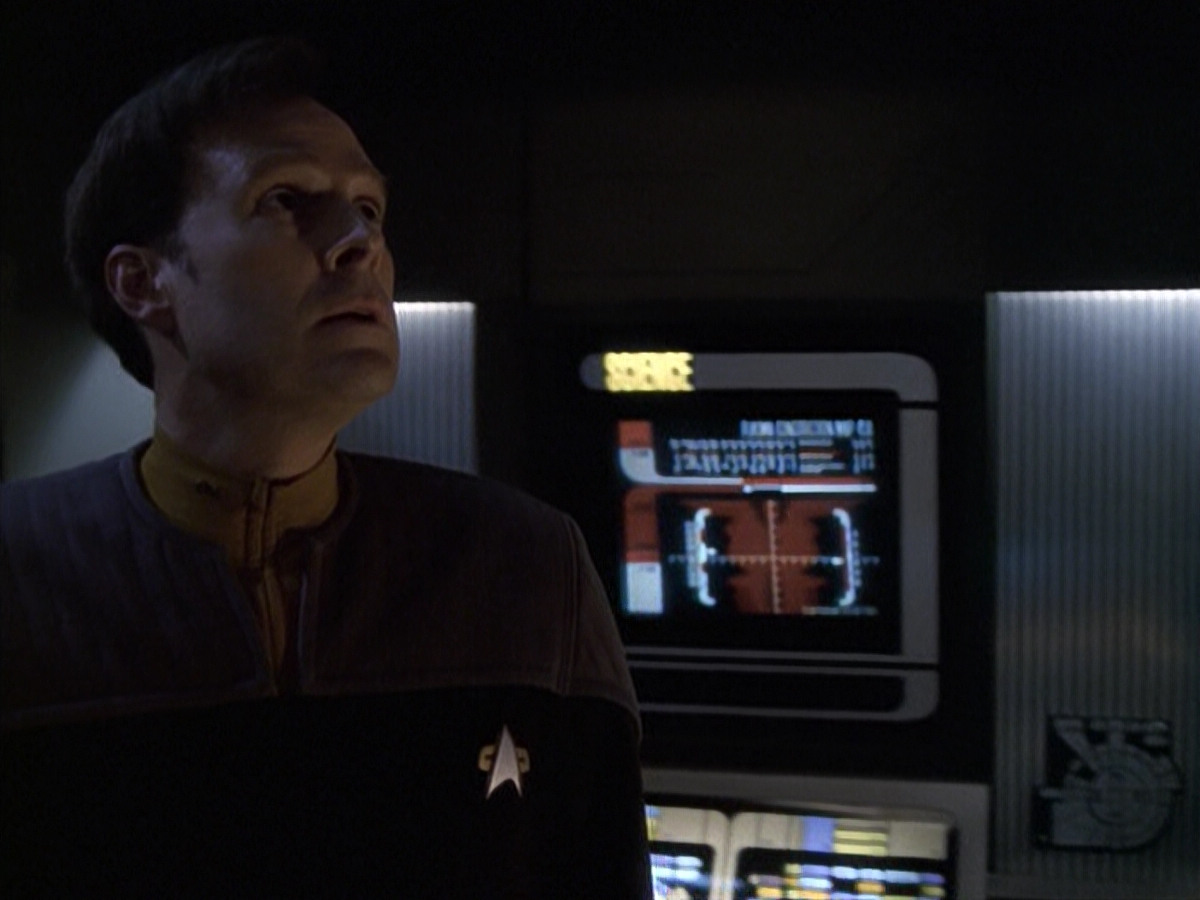 extant_StarTrek_VOY_6x10-Pathfinder_03010.jpg