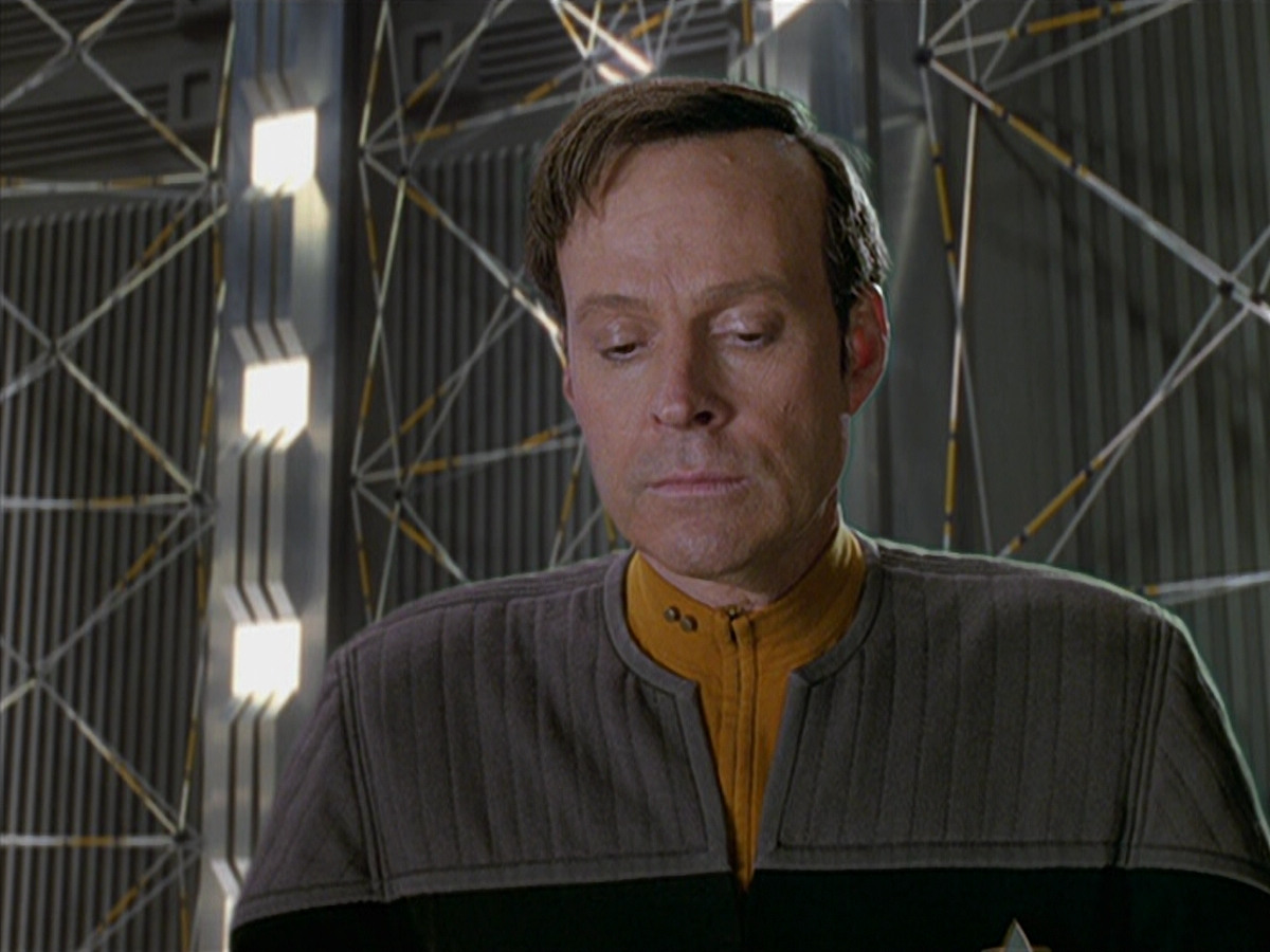 extant_StarTrek_VOY_6x10-Pathfinder_03094.jpg