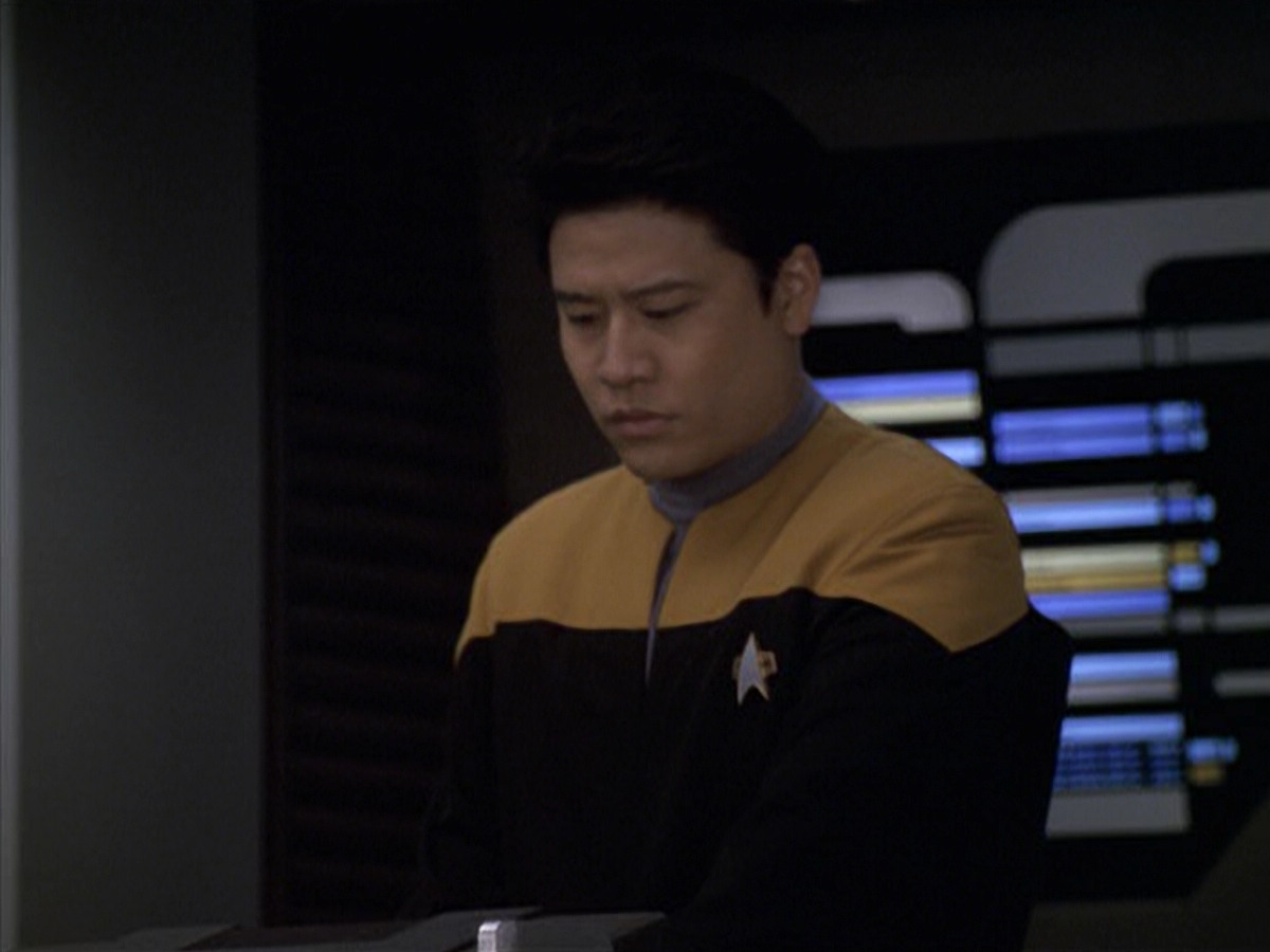 extant_StarTrek_VOY_6x10-Pathfinder_03210.jpg