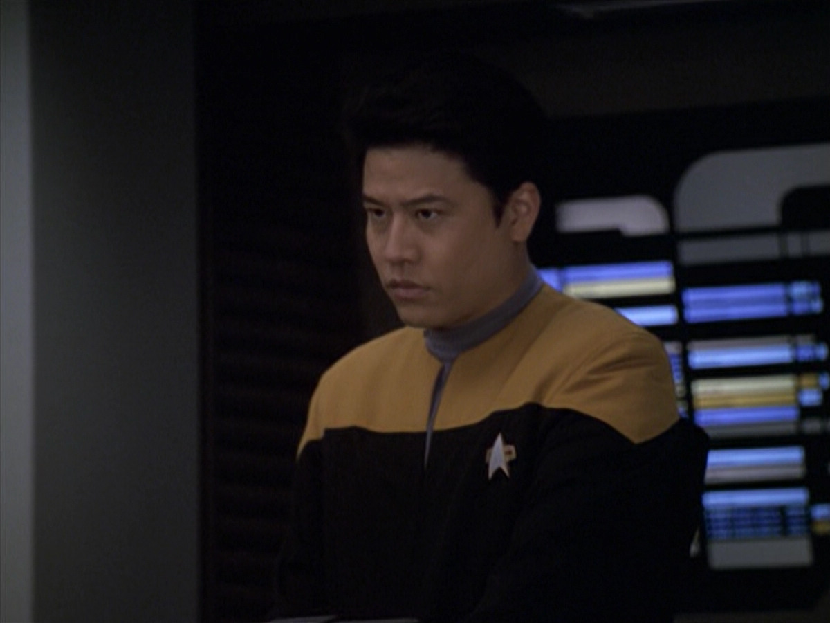 extant_StarTrek_VOY_6x10-Pathfinder_03214.jpg