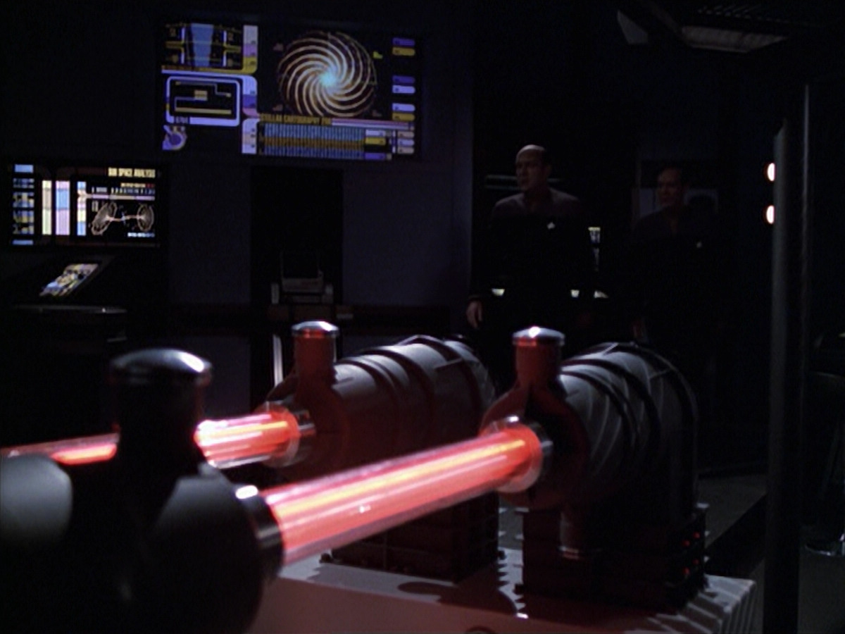 extant_StarTrek_VOY_6x10-Pathfinder_03253.jpg