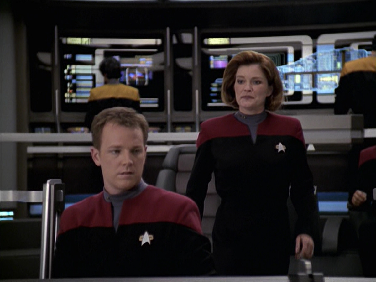 extant_StarTrek_VOY_6x10-Pathfinder_03417.jpg