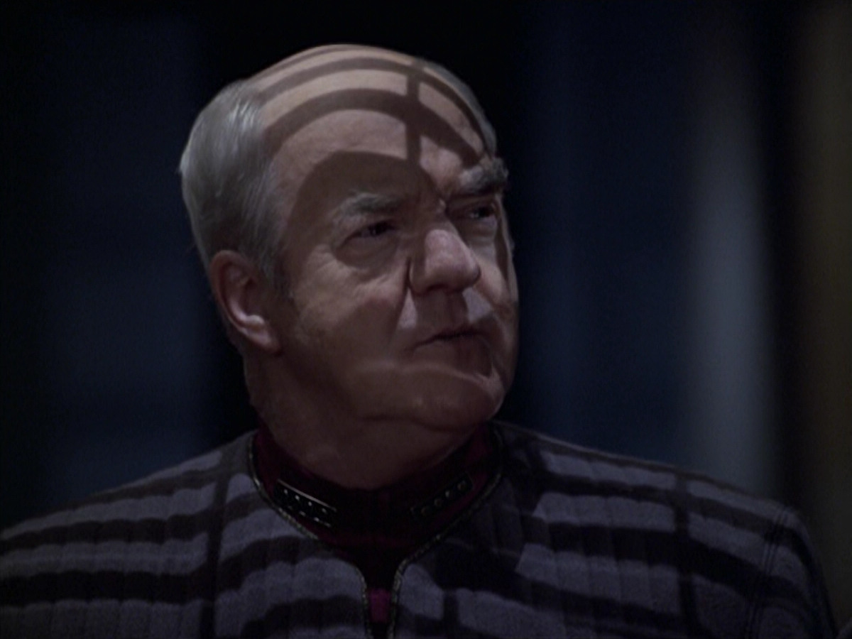 extant_StarTrek_VOY_6x10-Pathfinder_03472.jpg
