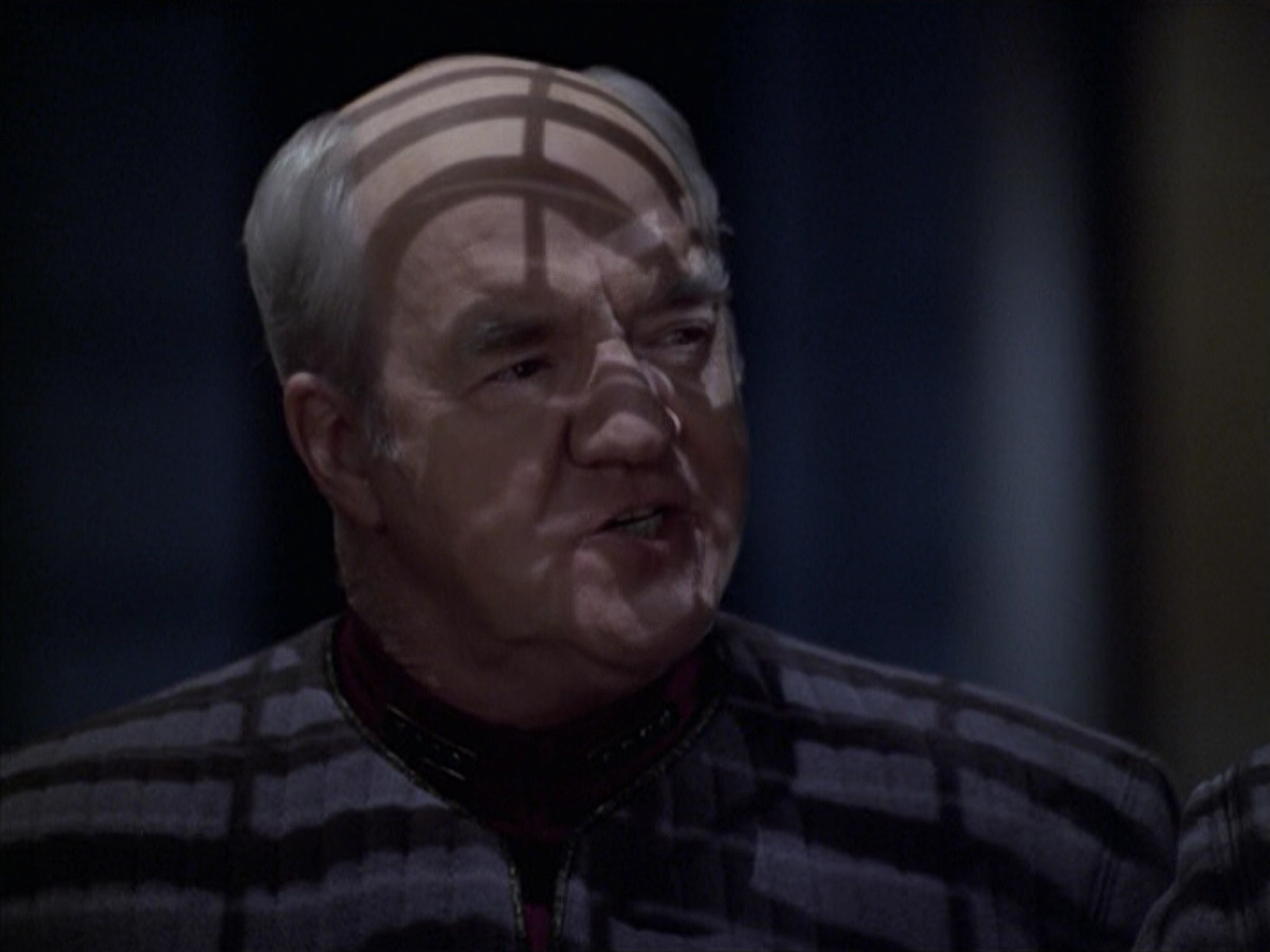 extant_StarTrek_VOY_6x10-Pathfinder_03493.jpg