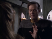 Filename=extant_StarTrek_VOY_6x10-Pathfinder_00063.jpg
Filesize=151KiB
Dimensions=1200x900
Date added=Dec 28, 2019 extant_StarTrek_VOY_6x10-Pathfinder_00063.jpg