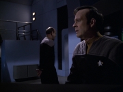 extant_StarTrek_VOY_6x10-Pathfinder_00863.jpg