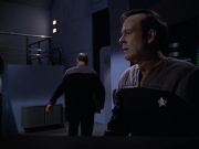 extant_StarTrek_VOY_6x10-Pathfinder_00864.jpg