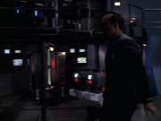 extant_StarTrek_VOY_6x10-Pathfinder_00886.jpg
