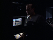 extant_StarTrek_VOY_6x10-Pathfinder_00901.jpg