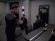 extant_StarTrek_VOY_6x10-Pathfinder_00929.jpg
