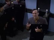 extant_StarTrek_VOY_6x10-Pathfinder_01390.jpg
