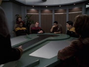 Filename=extant_StarTrek_VOY_6x10-Pathfinder_01629.jpg
Filesize=159KiB
Dimensions=1200x900
Date added=Dec 28, 2019 extant_StarTrek_VOY_6x10-Pathfinder_01629.jpg