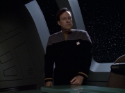Filename=extant_StarTrek_VOY_6x10-Pathfinder_01630.jpg
Filesize=151KiB
Dimensions=1200x900
Date added=Dec 28, 2019 extant_StarTrek_VOY_6x10-Pathfinder_01630.jpg