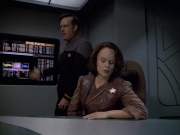 Filename=extant_StarTrek_VOY_6x10-Pathfinder_01640.jpg
Filesize=165KiB
Dimensions=1200x900
Date added=Dec 28, 2019 extant_StarTrek_VOY_6x10-Pathfinder_01640.jpg
