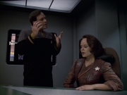 Filename=extant_StarTrek_VOY_6x10-Pathfinder_01686.jpg
Filesize=148KiB
Dimensions=1200x900
Date added=Dec 28, 2019 extant_StarTrek_VOY_6x10-Pathfinder_01686.jpg