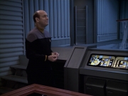 Filename=extant_StarTrek_VOY_6x10-Pathfinder_01782.jpg
Filesize=178KiB
Dimensions=1200x900
Date added=Dec 28, 2019 extant_StarTrek_VOY_6x10-Pathfinder_01782.jpg