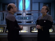 Filename=extant_StarTrek_VOY_6x10-Pathfinder_01788.jpg
Filesize=190KiB
Dimensions=1200x900
Date added=Dec 28, 2019 extant_StarTrek_VOY_6x10-Pathfinder_01788.jpg
