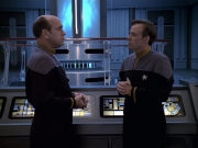 Filename=extant_StarTrek_VOY_6x10-Pathfinder_01802.jpg
Filesize=196KiB
Dimensions=1200x900
Date added=Dec 28, 2019 extant_StarTrek_VOY_6x10-Pathfinder_01802.jpg
