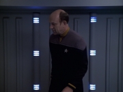 Filename=extant_StarTrek_VOY_6x10-Pathfinder_01927.jpg
Filesize=122KiB
Dimensions=1200x900
Date added=Dec 28, 2019 extant_StarTrek_VOY_6x10-Pathfinder_01927.jpg