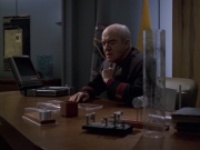 Filename=extant_StarTrek_VOY_6x10-Pathfinder_02030.jpg
Filesize=157KiB
Dimensions=1200x900
Date added=Dec 28, 2019 extant_StarTrek_VOY_6x10-Pathfinder_02030.jpg