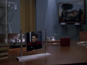 Filename=extant_StarTrek_VOY_6x10-Pathfinder_02043.jpg
Filesize=144KiB
Dimensions=1200x900
Date added=Dec 28, 2019 extant_StarTrek_VOY_6x10-Pathfinder_02043.jpg