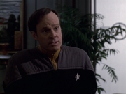 Filename=extant_StarTrek_VOY_6x10-Pathfinder_02135.jpg
Filesize=160KiB
Dimensions=1200x900
Date added=Dec 28, 2019 extant_StarTrek_VOY_6x10-Pathfinder_02135.jpg