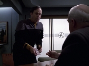 extant_StarTrek_VOY_6x10-Pathfinder_02163.jpg