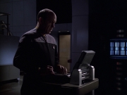 Filename=extant_StarTrek_VOY_6x10-Pathfinder_02854.jpg
Filesize=138KiB
Dimensions=1200x900
Date added=Dec 28, 2019 extant_StarTrek_VOY_6x10-Pathfinder_02854.jpg