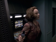 Filename=extant_StarTrek_VOY_6x10-Pathfinder_02911.jpg
Filesize=179KiB
Dimensions=1200x900
Date added=Dec 28, 2019 extant_StarTrek_VOY_6x10-Pathfinder_02911.jpg