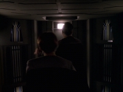 Filename=extant_StarTrek_VOY_6x10-Pathfinder_02929.jpg
Filesize=118KiB
Dimensions=1200x900
Date added=Dec 28, 2019 extant_StarTrek_VOY_6x10-Pathfinder_02929.jpg