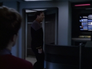 Filename=extant_StarTrek_VOY_6x10-Pathfinder_02989.jpg
Filesize=140KiB
Dimensions=1200x900
Date added=Dec 28, 2019 extant_StarTrek_VOY_6x10-Pathfinder_02989.jpg