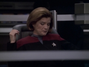 extant_StarTrek_VOY_6x10-Pathfinder_03161.jpg