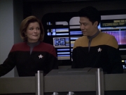Filename=extant_StarTrek_VOY_6x10-Pathfinder_03346.jpg
Filesize=160KiB
Dimensions=1200x900
Date added=Dec 28, 2019 extant_StarTrek_VOY_6x10-Pathfinder_03346.jpg