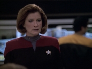 Filename=extant_StarTrek_VOY_6x10-Pathfinder_03381.jpg
Filesize=141KiB
Dimensions=1200x900
Date added=Dec 28, 2019 extant_StarTrek_VOY_6x10-Pathfinder_03381.jpg