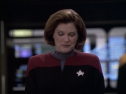 Filename=extant_StarTrek_VOY_6x10-Pathfinder_03394.jpg
Filesize=147KiB
Dimensions=1200x900
Date added=Dec 28, 2019 extant_StarTrek_VOY_6x10-Pathfinder_03394.jpg