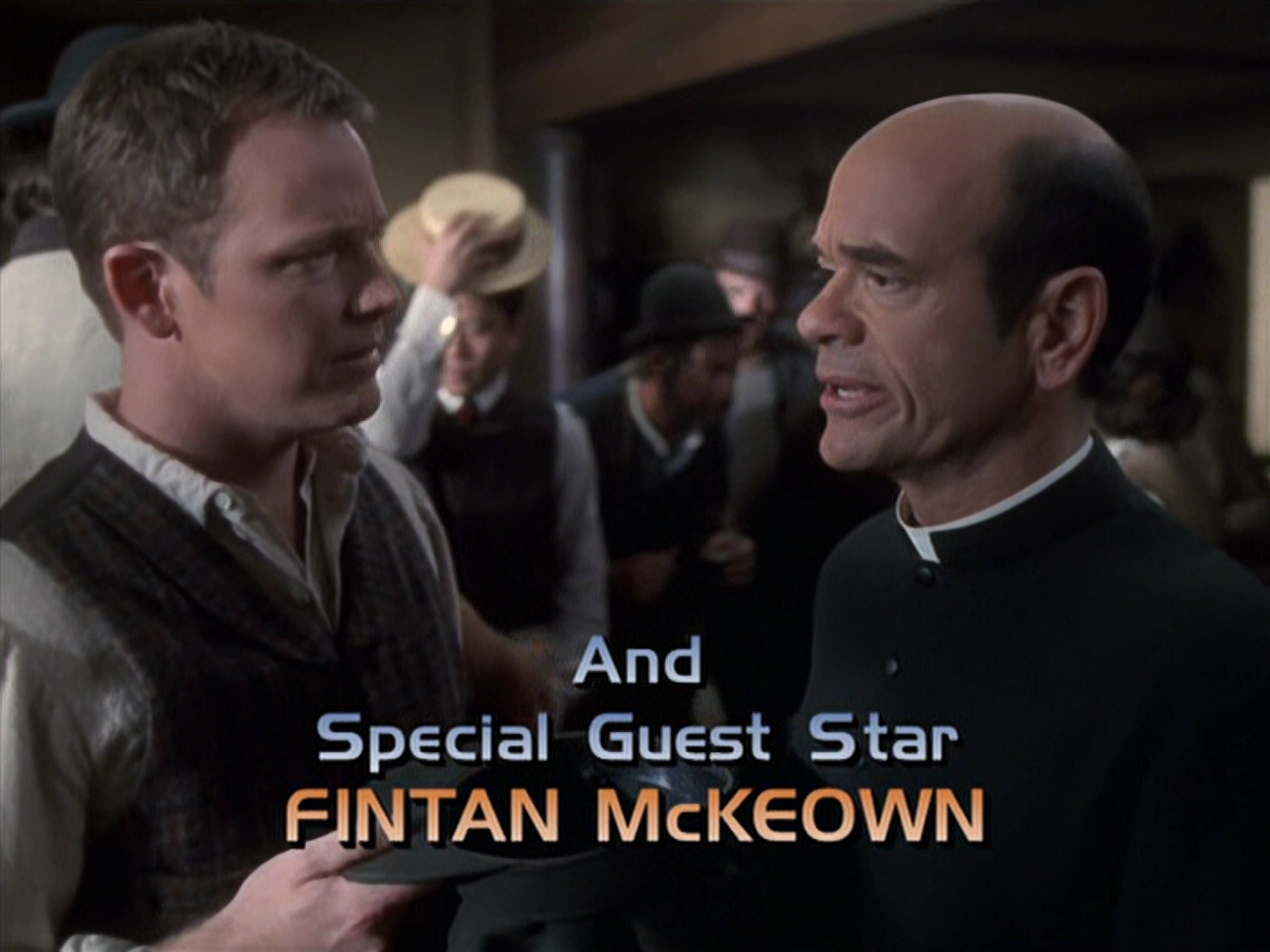 extant_StarTrek_VOY_6x11-FairHaven_00412.jpg