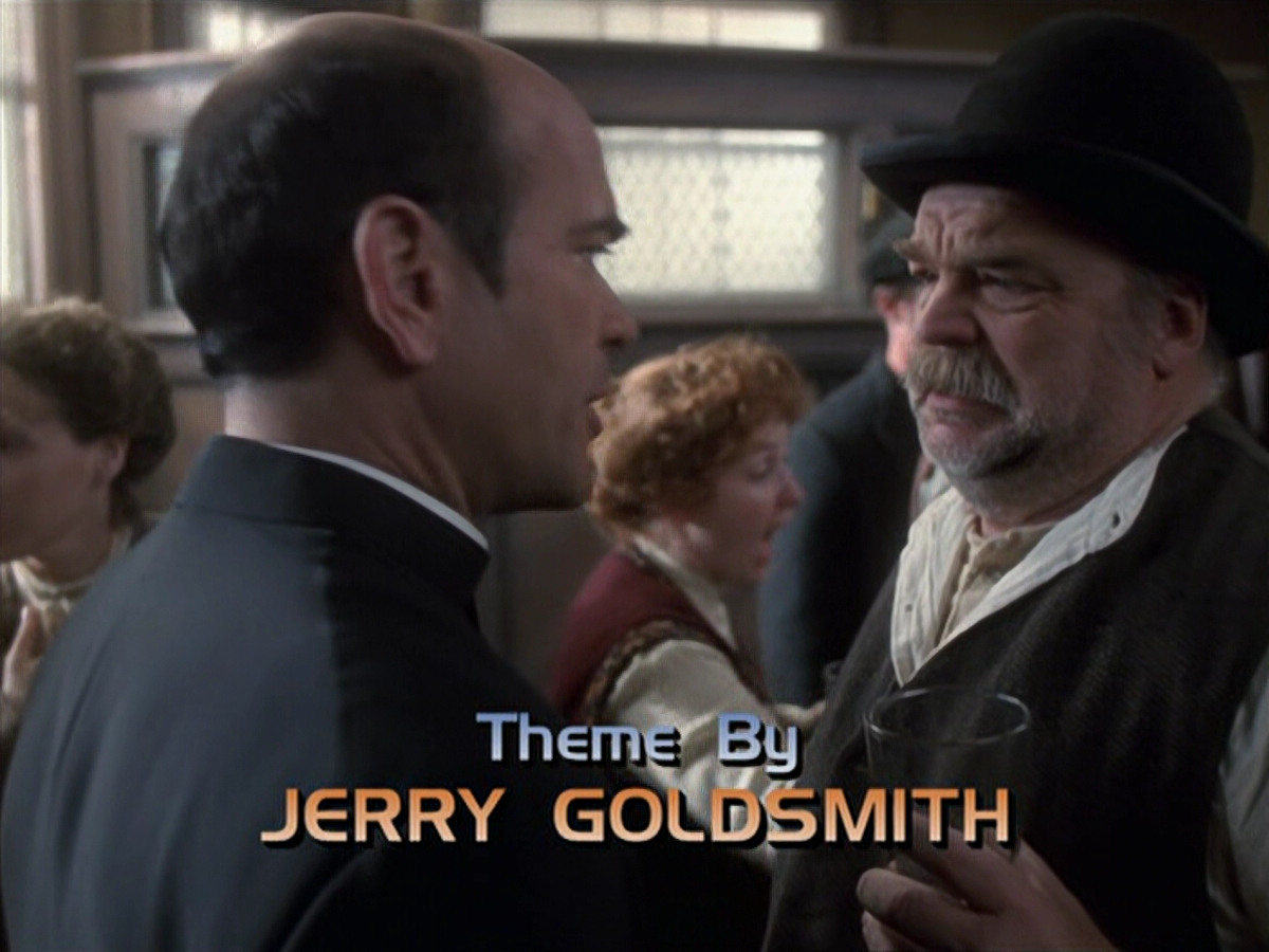 extant_StarTrek_VOY_6x11-FairHaven_00417.jpg