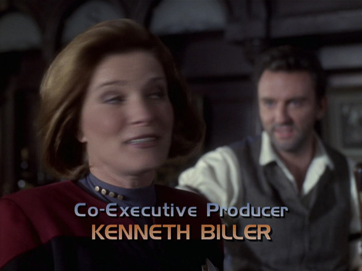 extant_StarTrek_VOY_6x11-FairHaven_00472.jpg