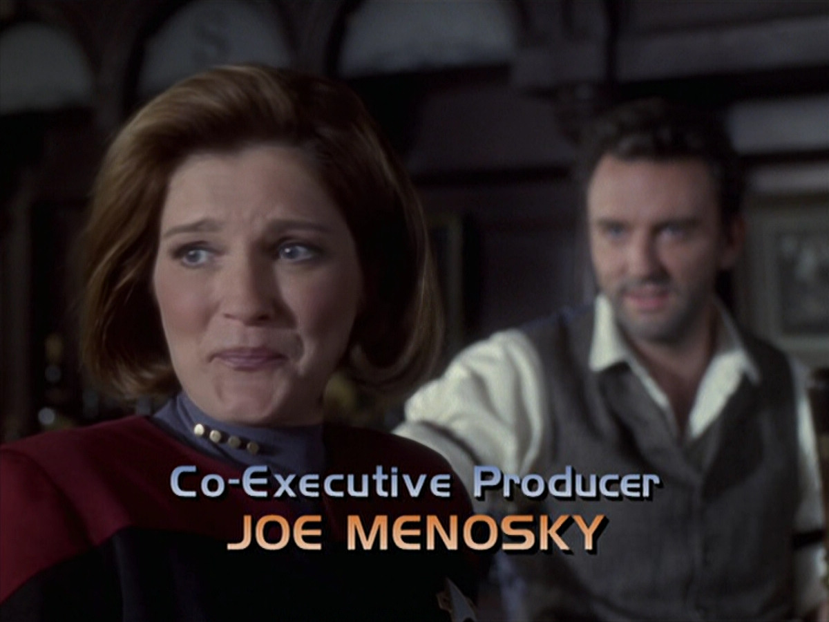 extant_StarTrek_VOY_6x11-FairHaven_00476.jpg