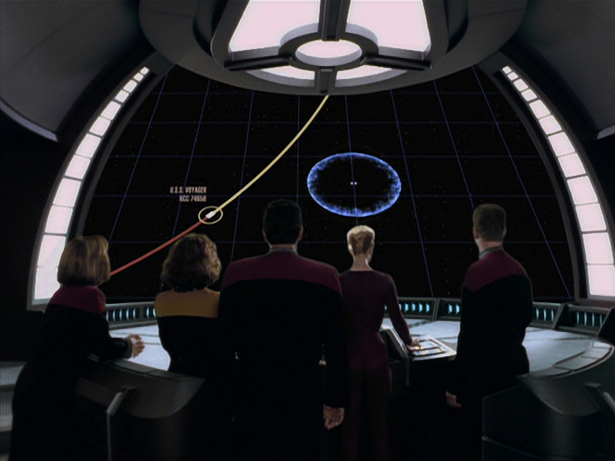 extant_StarTrek_VOY_6x11-FairHaven_00606.jpg