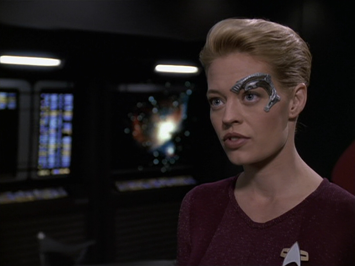extant_StarTrek_VOY_6x11-FairHaven_00615.jpg