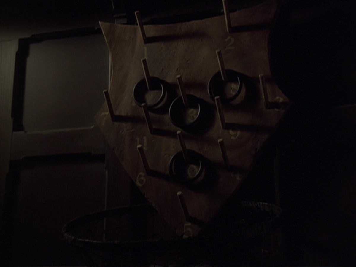 extant_StarTrek_VOY_6x11-FairHaven_00970.jpg