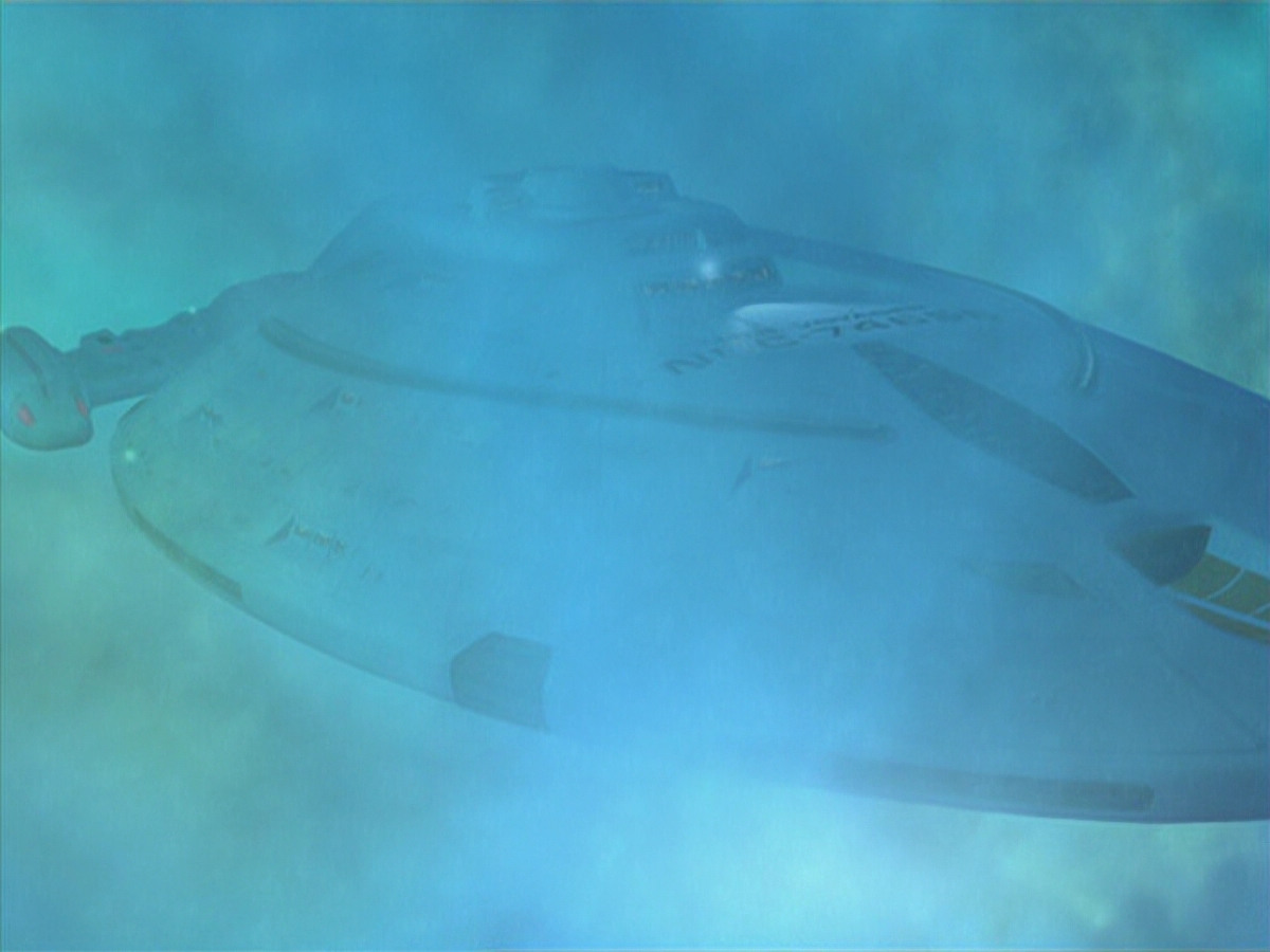 extant_StarTrek_VOY_6x11-FairHaven_03089.jpg