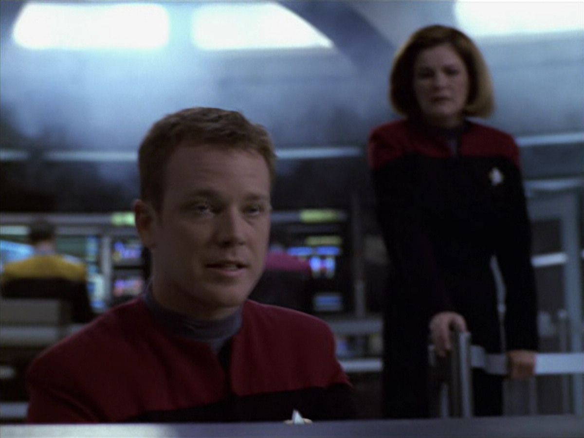 extant_StarTrek_VOY_6x11-FairHaven_03114.jpg