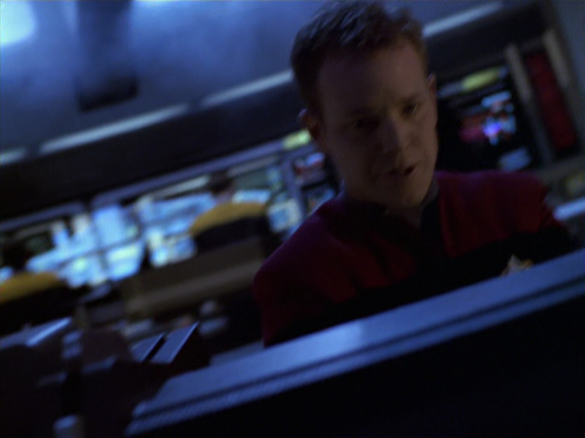 extant_StarTrek_VOY_6x11-FairHaven_03123.jpg