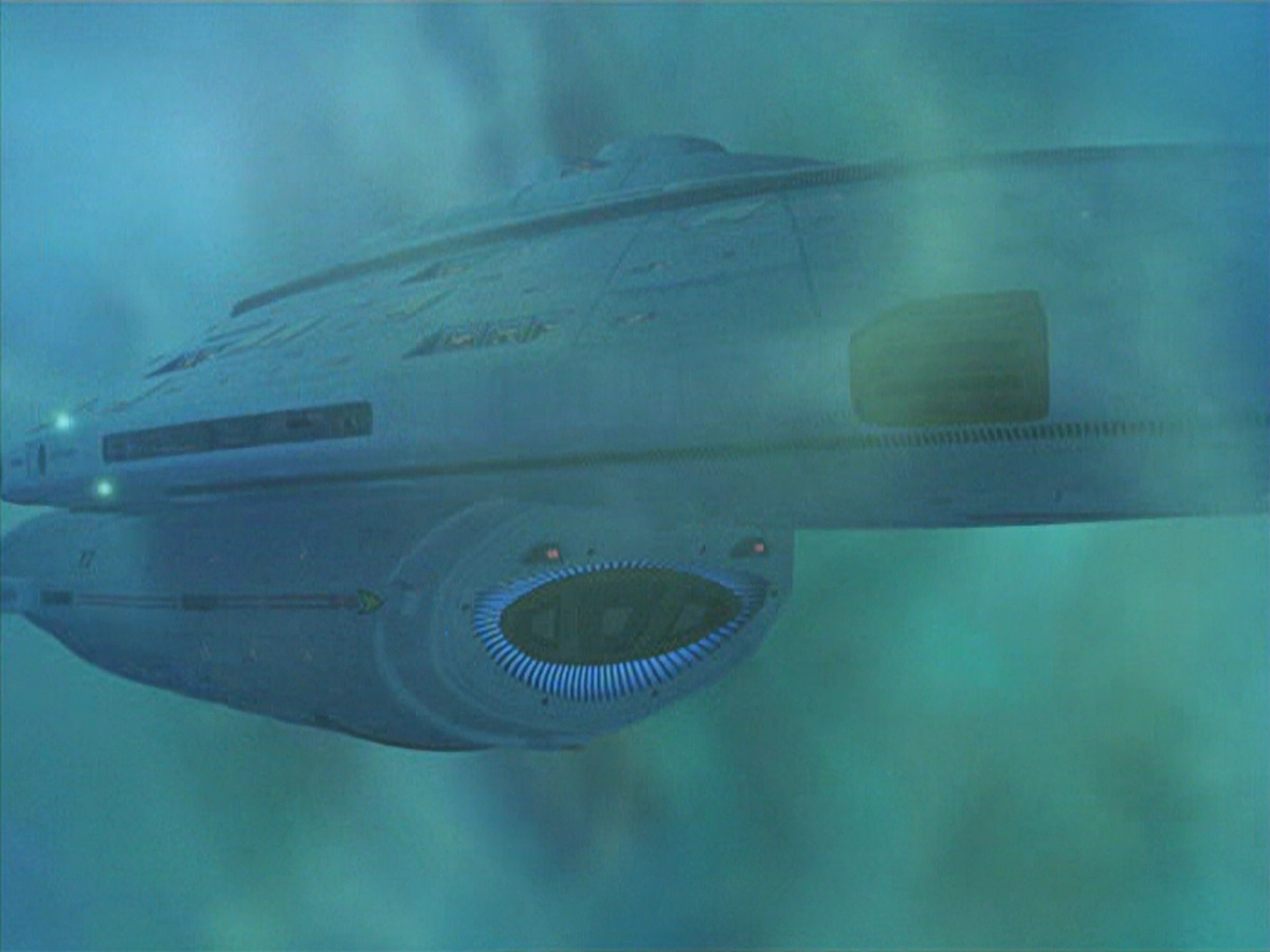 extant_StarTrek_VOY_6x11-FairHaven_03129.jpg