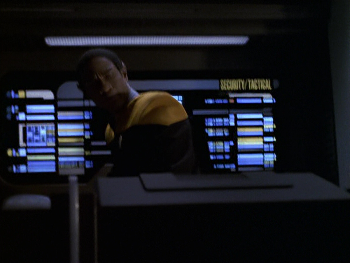 extant_StarTrek_VOY_6x11-FairHaven_03188.jpg